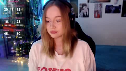 Lisa online show from 12/24/24, 10:49