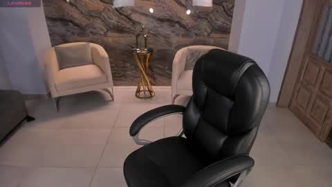 Snapshot of katesunder chatting on 10/08/25, 12:14 K A T E online show from 10/08/25, 12:14