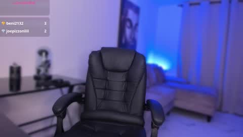 Snapshot of katherin_mons chatting on 02/13/25, 01:29 KATHERIN MONS online show from 02/13/25, 01:29