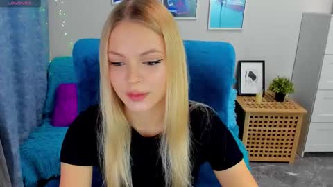 Snapshot of katherineepierce chatting on 11/07/25, 05:57 Katherine online show from 11/07/25, 05:57