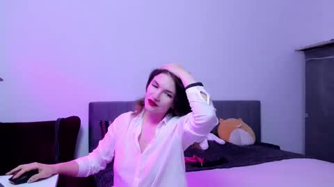 Katherine online show from 10/17/25, 03:47