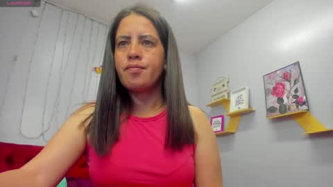 Snapshot of kathina_giraldo chatting on 01/24/25, 12:41 Paola online show from 01/24/25, 12:41