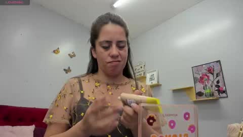 Paola online show from 10/15/25, 12:49