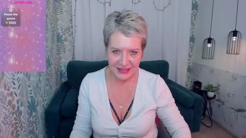 Snapshot of kathy_sunn chatting on 01/03/25, 02:51 Kathy online show from 01/03/25, 02:51