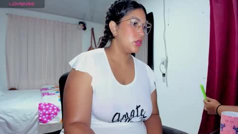 Snapshot of kathya_rabbit chatting on 10/23/25, 02:11 Kathye online show from 10/23/25, 02:11