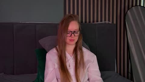 Kathy online show from 10/11/25, 04:44