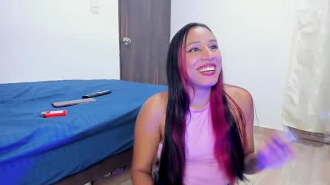 Snapshot of katia__dann chatting on 03/07/25, 08:11 katalina y Daniel online show from 03/07/25, 08:11