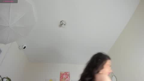 Snapshot of katia_gh chatting on 10/16/25, 11:33 Katia online show from 10/16/25, 11:33