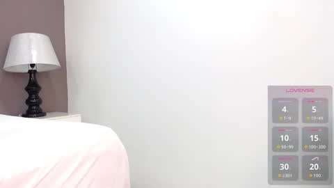 Katia Foster online show from 11/11/25, 12:16