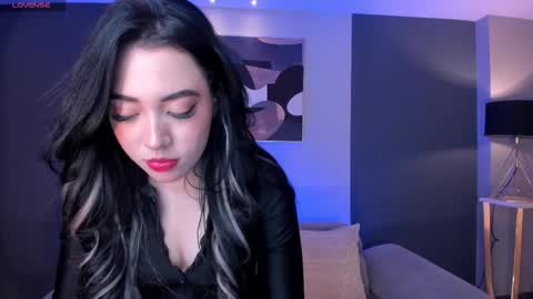 katieangel1 online show from 10/12/25, 11:31