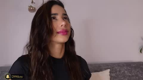 Katie online show from 10/10/25, 10:14