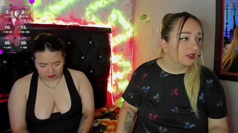 Snapshot of katieeandsharon chatting on 12/10/24, 03:22 SHARON KATIEE online show from 12/10/24, 03:22