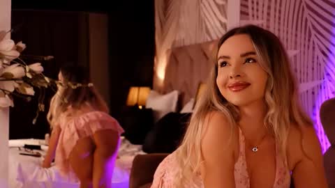 Snapshot of katjolie chatting on 10/09/25, 08:29 KatJolie online show from 10/09/25, 08:29