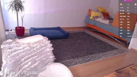 Snapshot of katrin_fox chatting on 02/08/25, 11:01 pvt open online show from 02/08/25, 11:01