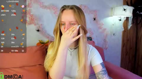 Katrina Bail online show from 10/28/25, 01:09