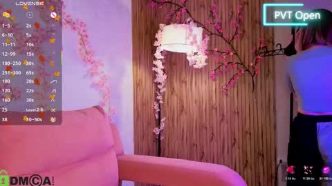 Katrina Bail online show from 11/17/25, 01:00