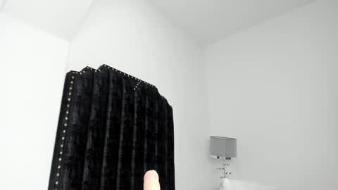 Snapshot of katrina_moore chatting on 01/29/25, 02:10 katrina moore online show from 01/29/25, 02:10