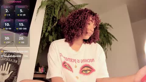 Snapshot of katrinaa_ricci chatting on 02/13/25, 08:17 Katrina Ricci online show from 02/13/25, 08:17