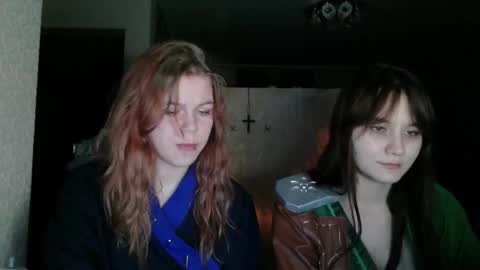 katrine_ine online show from 10/31/25, 07:48