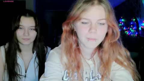 katrine_ine online show from 11/10/25, 05:23