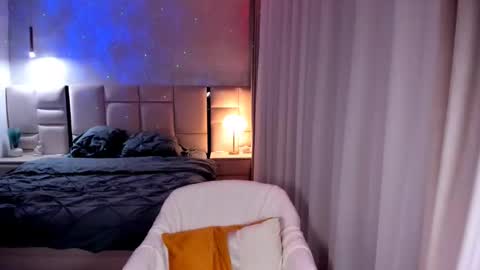 Snapshot of kattelovelyy chatting on 03/02/25, 10:38 GoddessKateline online show from 03/02/25, 10:38