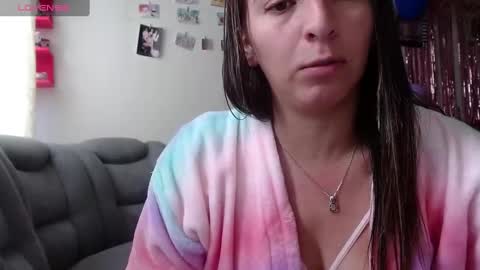 Snapshot of kattie_love chatting on 02/12/25, 05:16 kattie online show from 02/12/25, 05:16