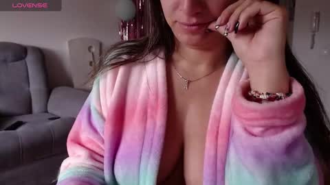 Snapshot of kattie_love chatting on 02/15/25, 12:54 kattie online show from 02/15/25, 12:54