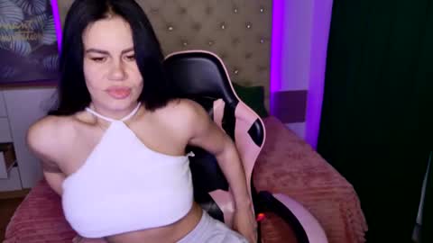 Snapshot of kattiesims chatting on 01/25/25, 04:13 KattieSims online show from 01/25/25, 04:13