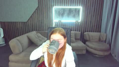 Katty online show from 10/28/25, 06:54