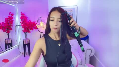 Snapshot of katty_rounds chatting on 10/23/25, 12:26 katty_rounds online show from 10/23/25, 12:26