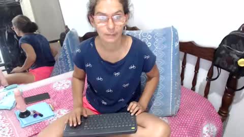 Snapshot of kattydirty144 chatting on 03/07/25, 11:18 angel online show from 03/07/25, 11:18