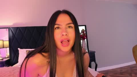 Snapshot of kattyportman chatting on 01/21/25, 04:21 Katty online show from 01/21/25, 04:21