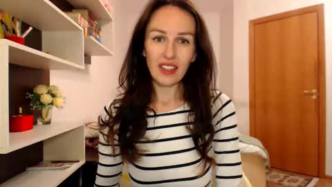 Snapshot of kattysapphire chatting on 09/20/25, 01:56 KattySapphire online show from 09/20/25, 01:56