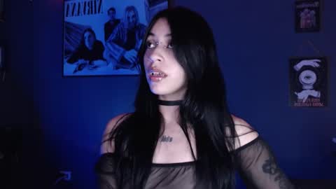      online show from 11/19/25, 12:43