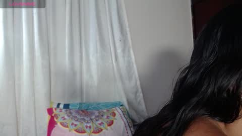 Snapshot of katy_lone123 chatting on 10/13/25, 01:00 katy_lone123 online show from 10/13/25, 01:00