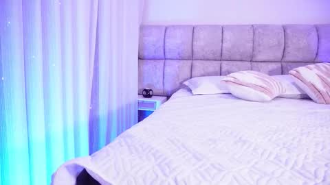 Snapshot of katy_rios_ chatting on 11/11/25, 11:54 Katy online show from 11/11/25, 11:54