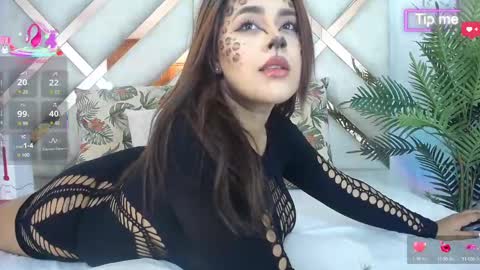 Snapshot of katya_ruiz chatting on 10/31/25, 06:47 Katya Ruiz online show from 10/31/25, 06:47