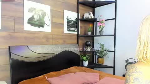 salo  online show from 10/26/25, 04:24