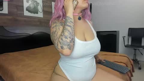 salo  online show from 11/20/25, 01:33