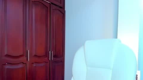 KATYAJHONSS online show from 01/16/25, 09:19