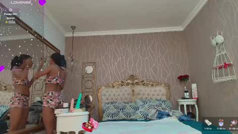 Snapshot of katybrowns chatting on 10/13/25, 08:53 KATY online show from 10/13/25, 08:53