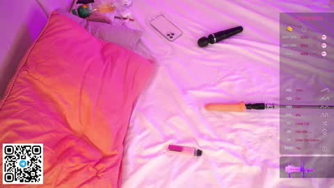 Mia  Lovense is active Private is Open online show from 02/14/25, 09:10