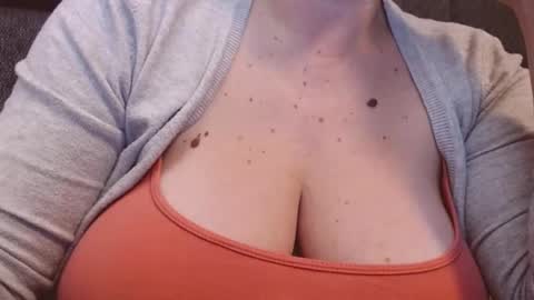 Snapshot of katynextdoor chatting on 12/02/24, 07:16 Katy online show from 12/02/24, 07:16