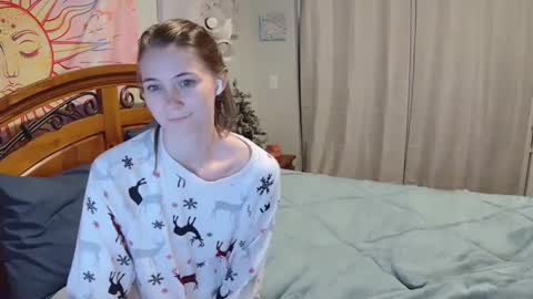 Snapshot of katynowhere chatting on 12/03/24, 01:41 Katy online show from 12/03/24, 01:41