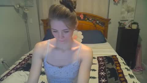 Snapshot of katynowhere chatting on 01/18/25, 01:19 Katy online show from 01/18/25, 01:19