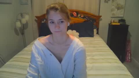 Snapshot of katynowhere chatting on 01/25/25, 01:54 Katy online show from 01/25/25, 01:54