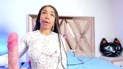 katyortiz online show from 10/22/25, 11:32