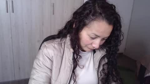  Khawit  online show from 01/17/25, 01:24