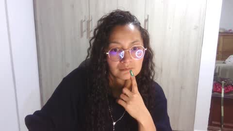  Khawit  online show from 02/01/25, 03:30