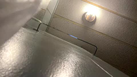 kay_la online show from 09/18/25, 02:35